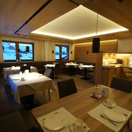 Gallus Guest house