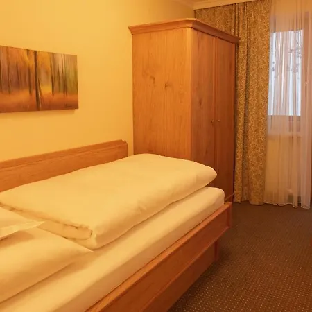 Gallus Guest house 3*